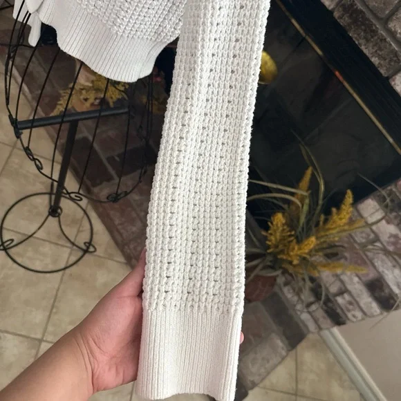 Abercrombie & FItch Women’s Small Pointelle Cropped Cardigan Button - Picture 4 of 6